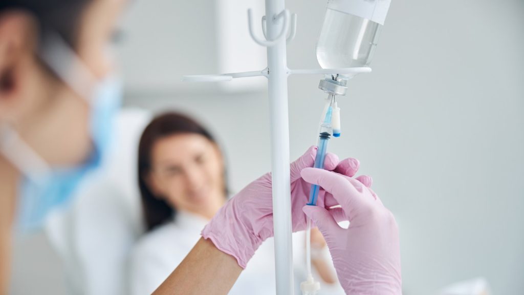 Factors That Influence With IV Therapy Side Effect Risk